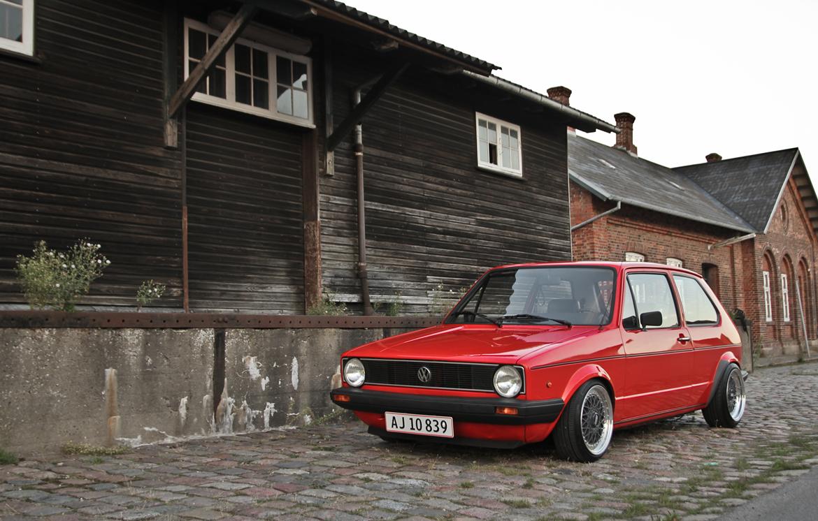VW GOLF MK1 billede 1