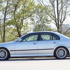 BMW E39 535i