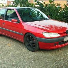 Peugeot 306
