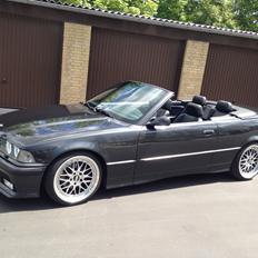 BMW E36 325i cab