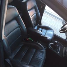 VW Passat 1,8 20vt total skadet:( ??