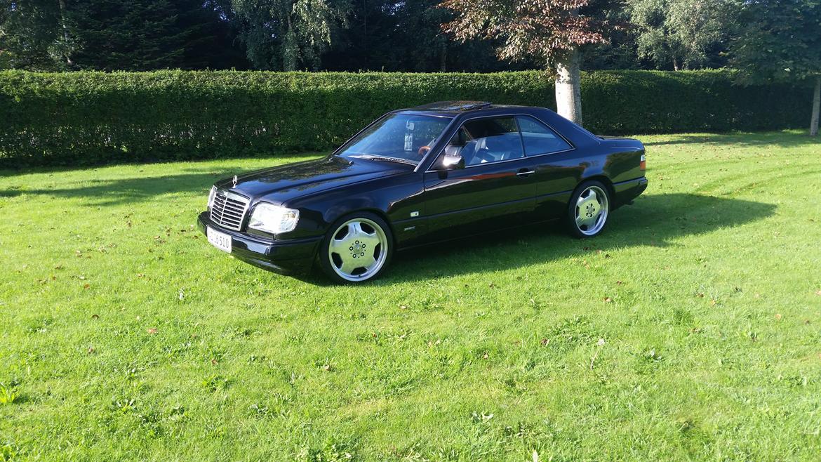 Mercedes Benz w124 300 ce billede 1