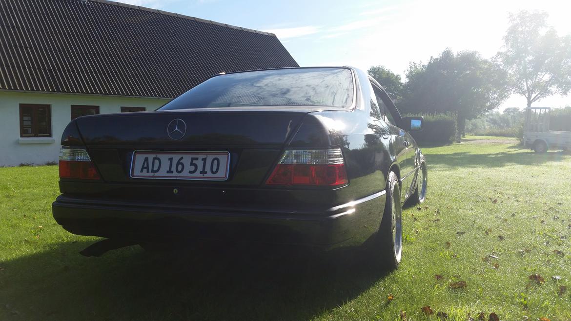 Mercedes Benz w124 300 ce billede 5