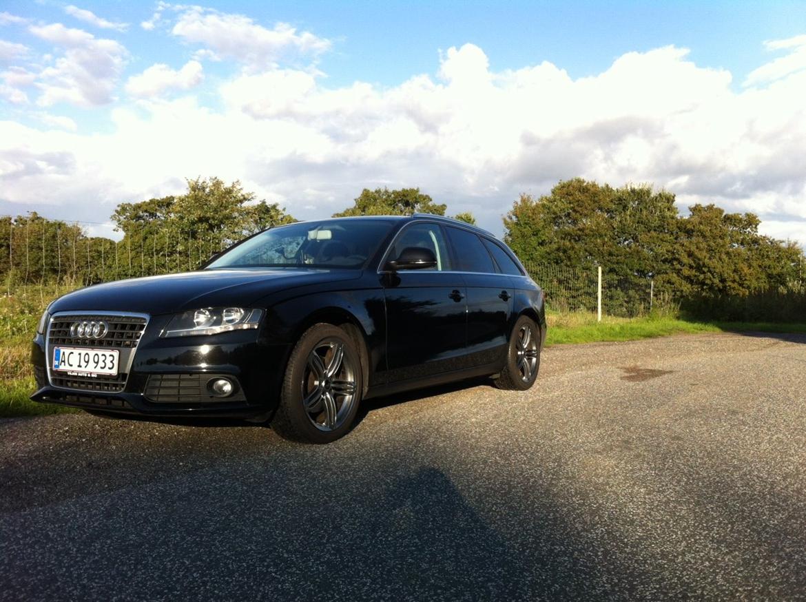 Audi A4 Avant 2.0 TDI "SOLGT" billede 3