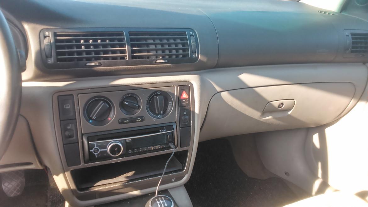 VW Passat 1,8T Limo billede 7