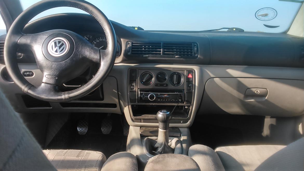 VW Passat 1,8T Limo billede 9