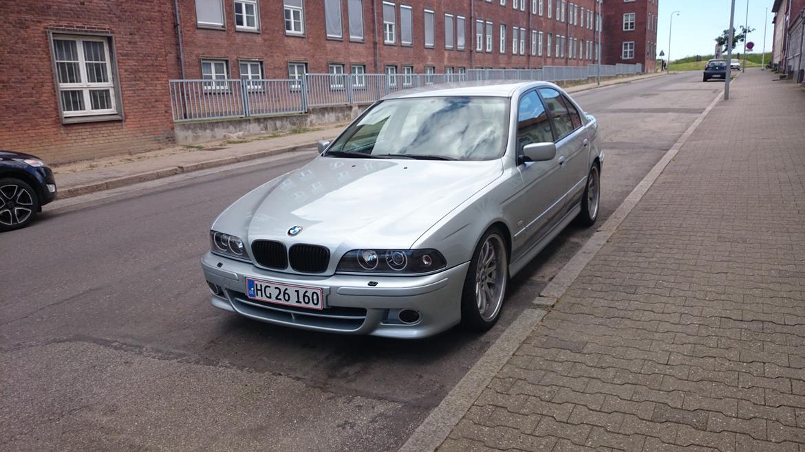 BMW e39 520i billede 1
