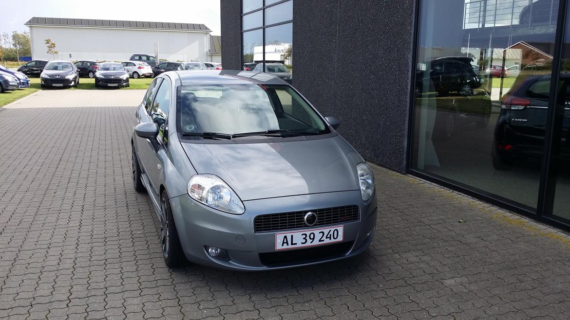 Fiat Grande Punto JTD sport multijet SOLGT billede 1