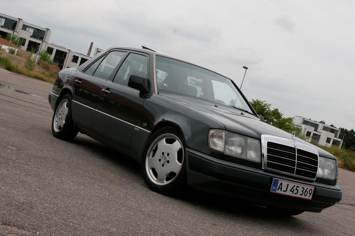 Mercedes Benz W124 300 E-24 billede 2