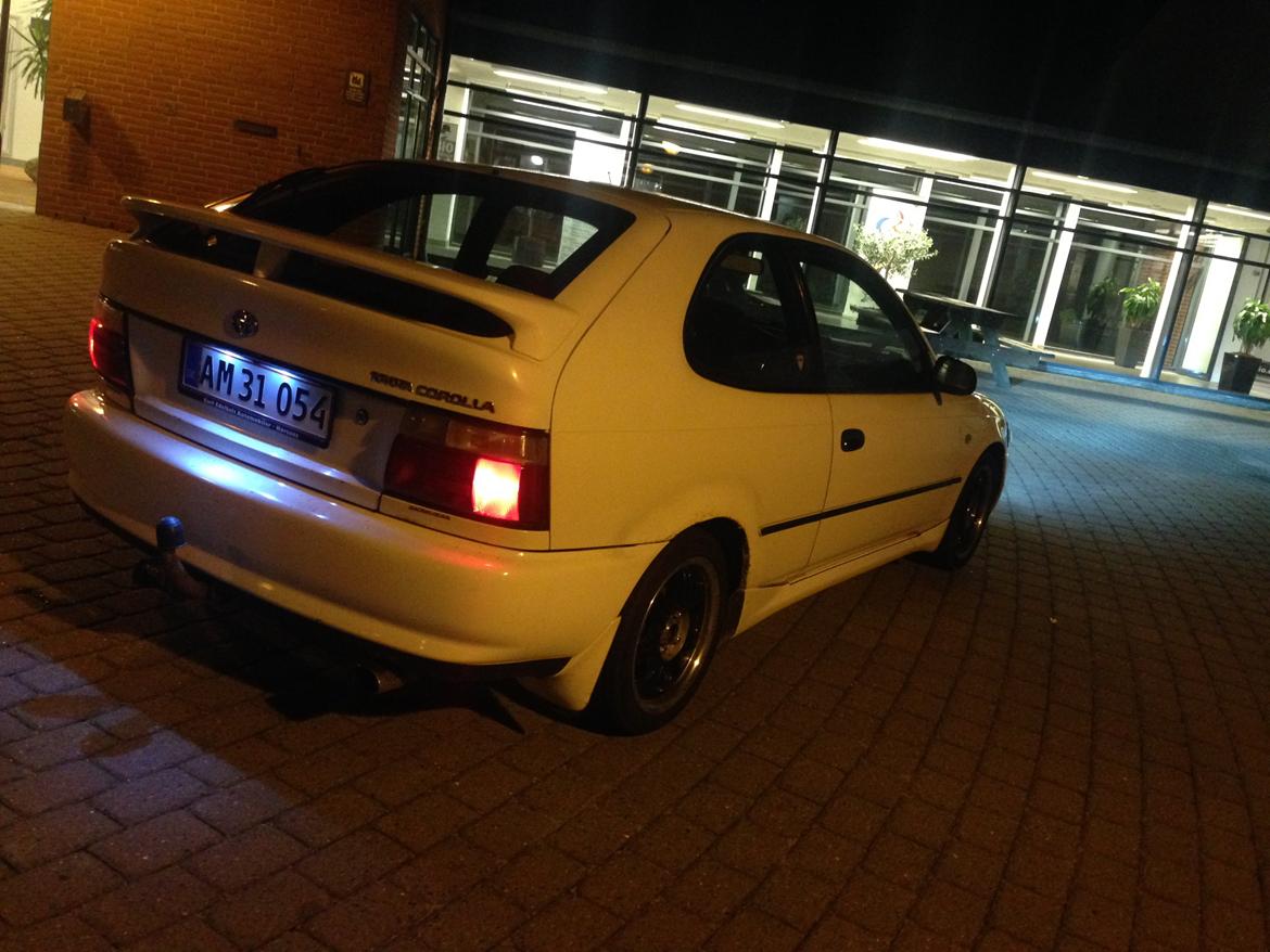 Toyota Corolla 1,6 20v Silvertop. billede 9