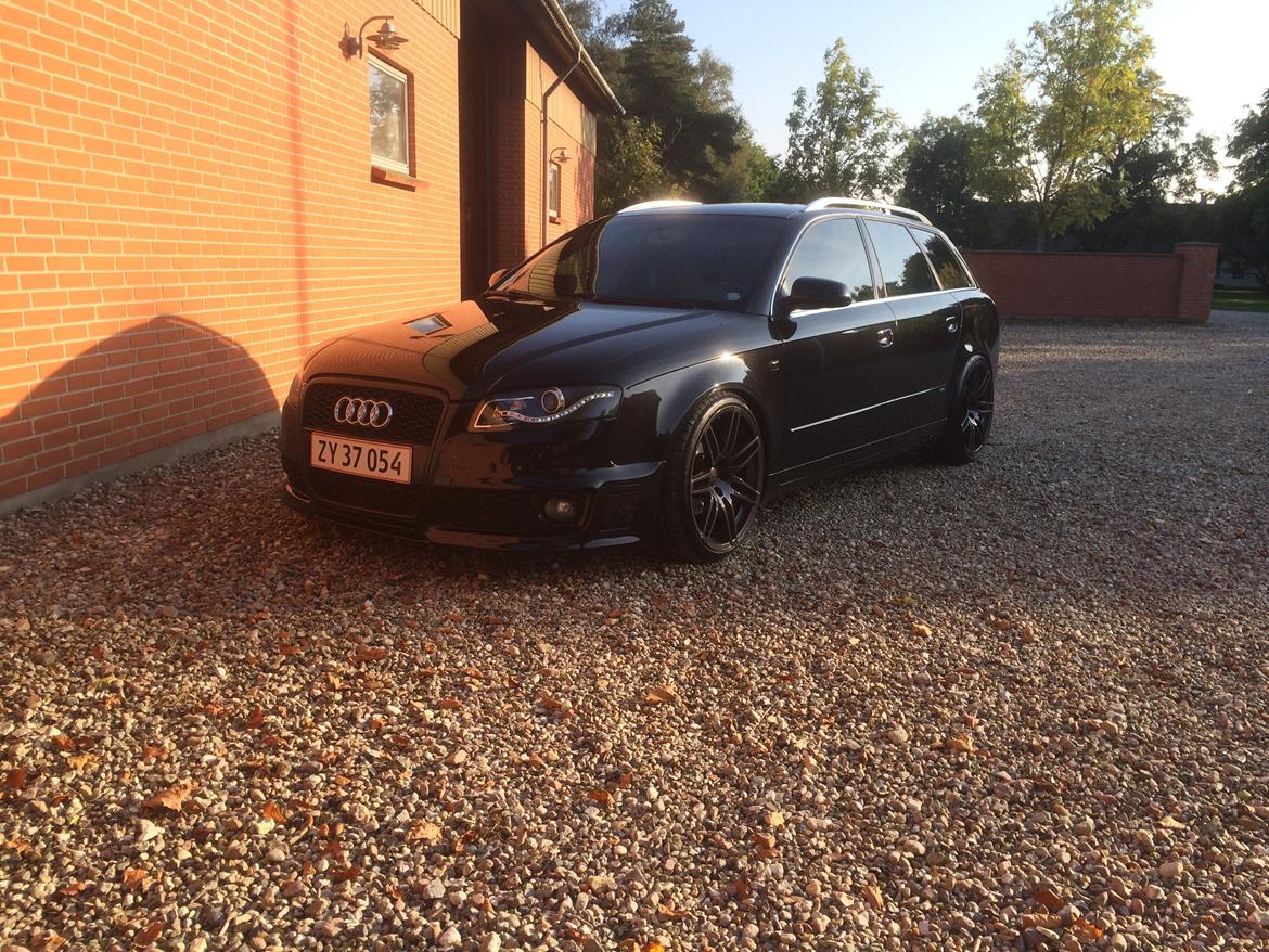 Audi A4 2,0 TDI Avant S-Line billede 2