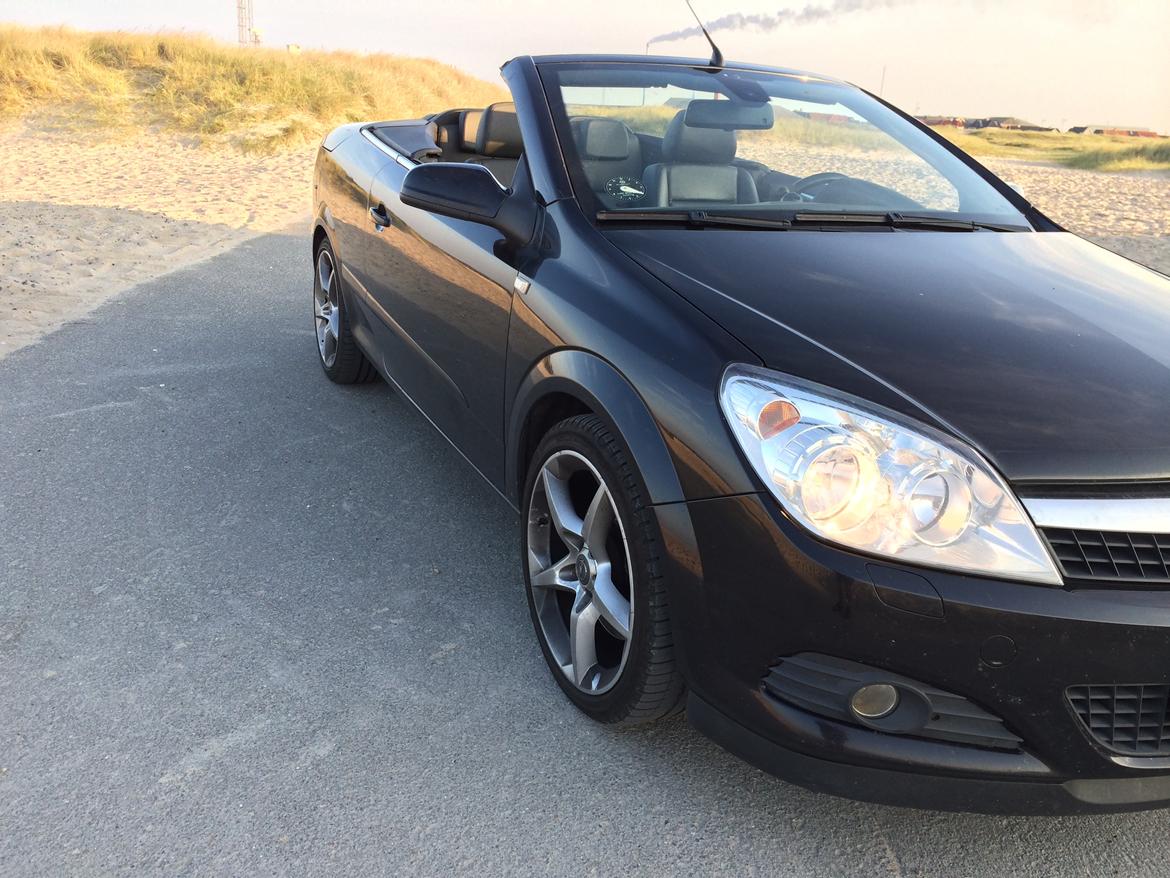 Opel Astra 2.0 TwinTop billede 4