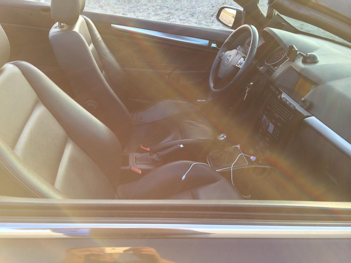 Opel Astra 2.0 TwinTop billede 5