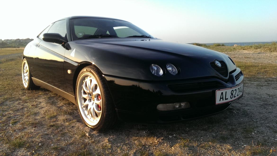 Alfa Romeo GTV (916) billede 1