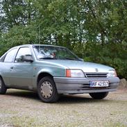 Opel kadet e