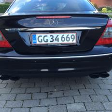 Mercedes Benz W211 E320 cdi V6 faceliftet AMG 