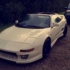 Toyota Mr2 2.0 Turbo. (Totaltskadet)