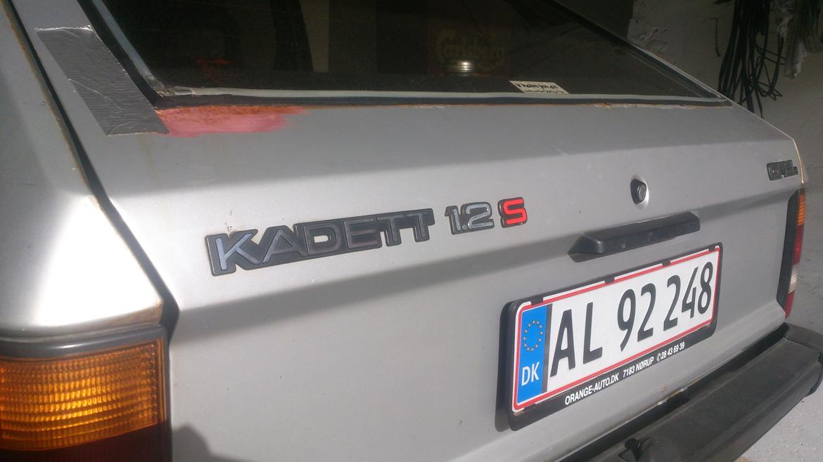 Opel Kadett D Luxus 16V - Ja det er jo nærmest blevet til en Sport.. ;) billede 7