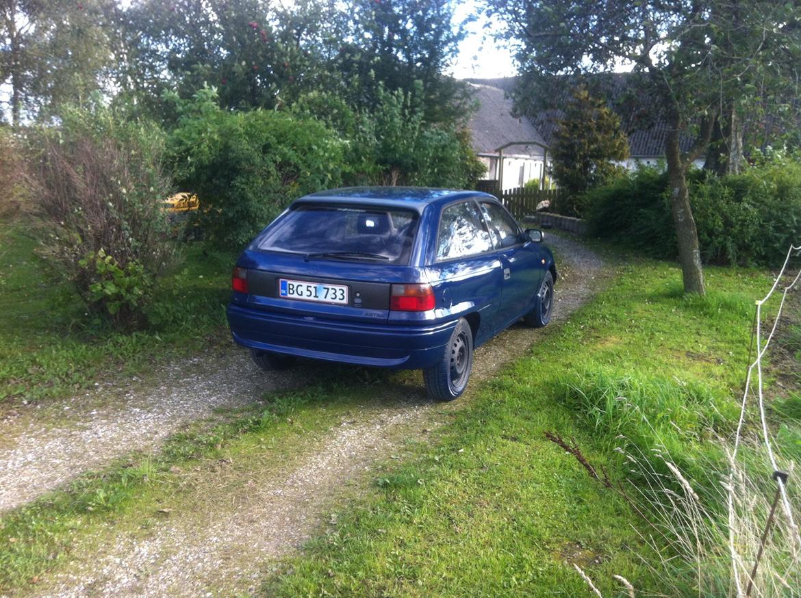 Opel Astra F 1,4i billede 1