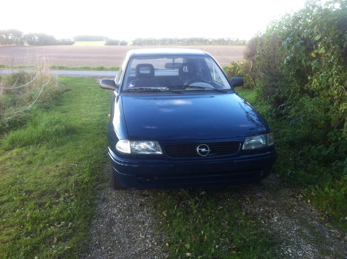 Opel Astra F 1,4i billede 4