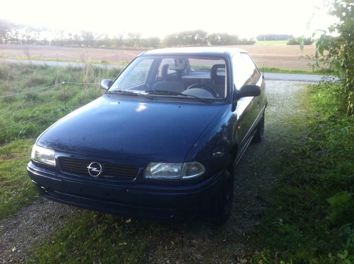 Opel Astra F 1,4i billede 5
