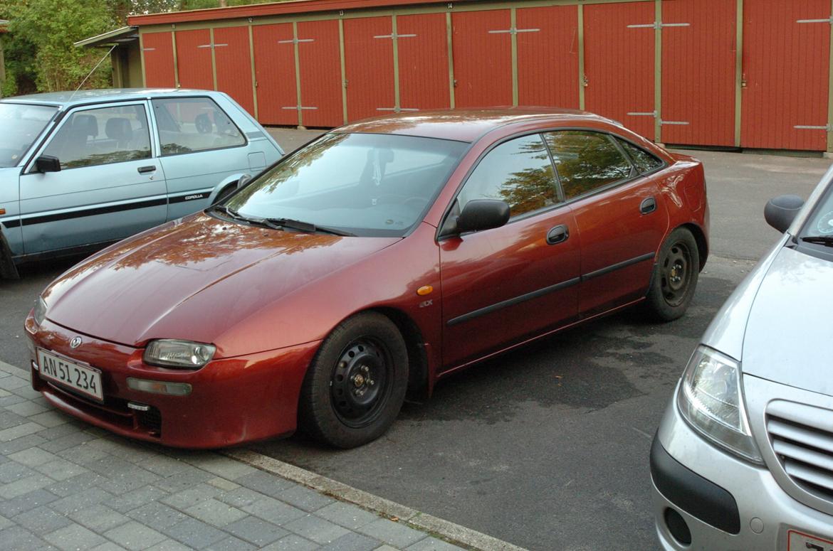 Mazda 323F Ba billede 1