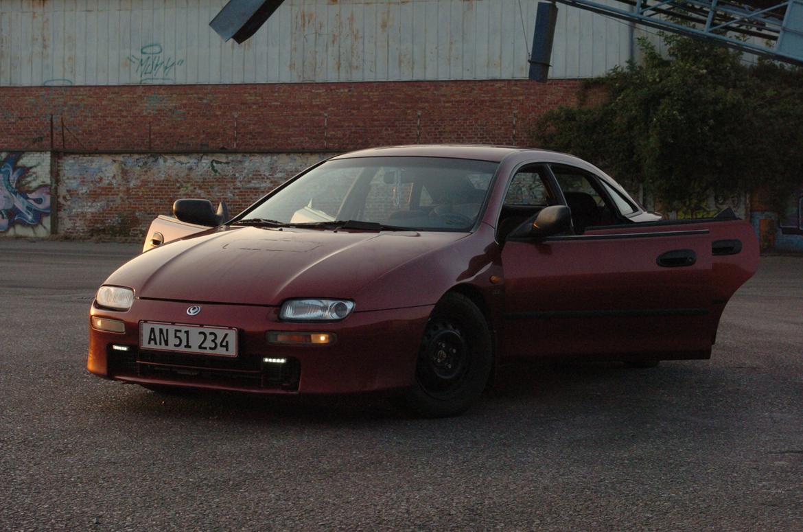 Mazda 323F Ba billede 3