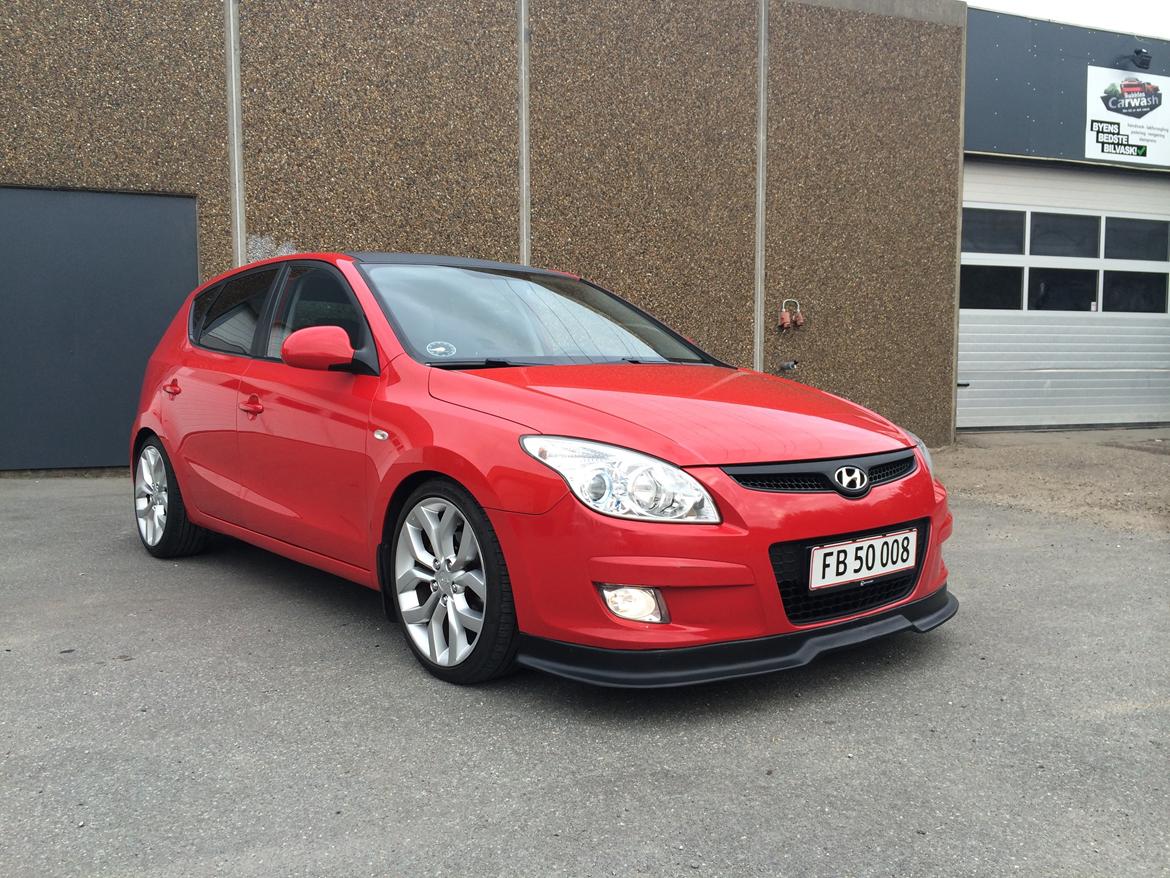 Hyundai i30 Familie Bilen ( Solgt )  billede 1