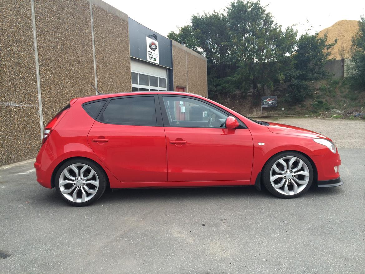 Hyundai i30 Familie Bilen ( Solgt )  billede 4