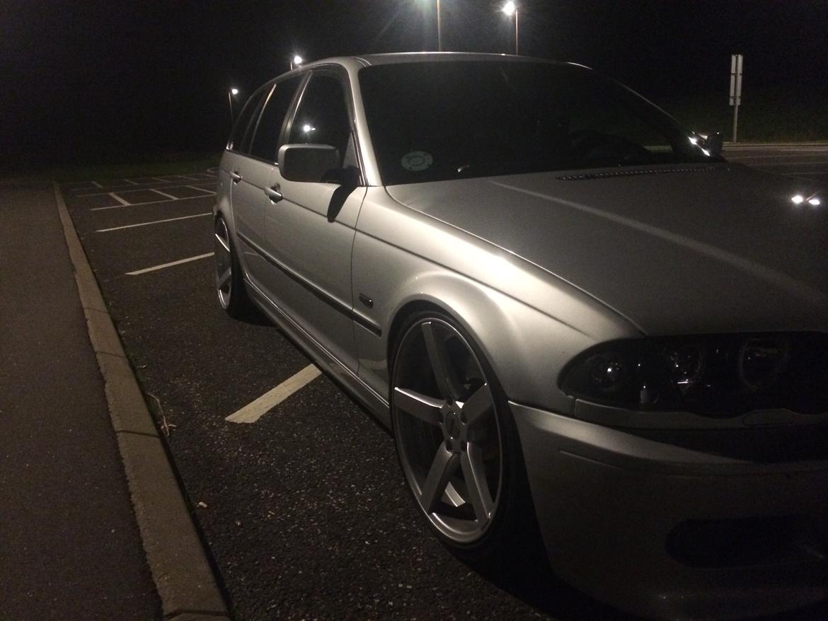 BMW 330D Touring billede 6