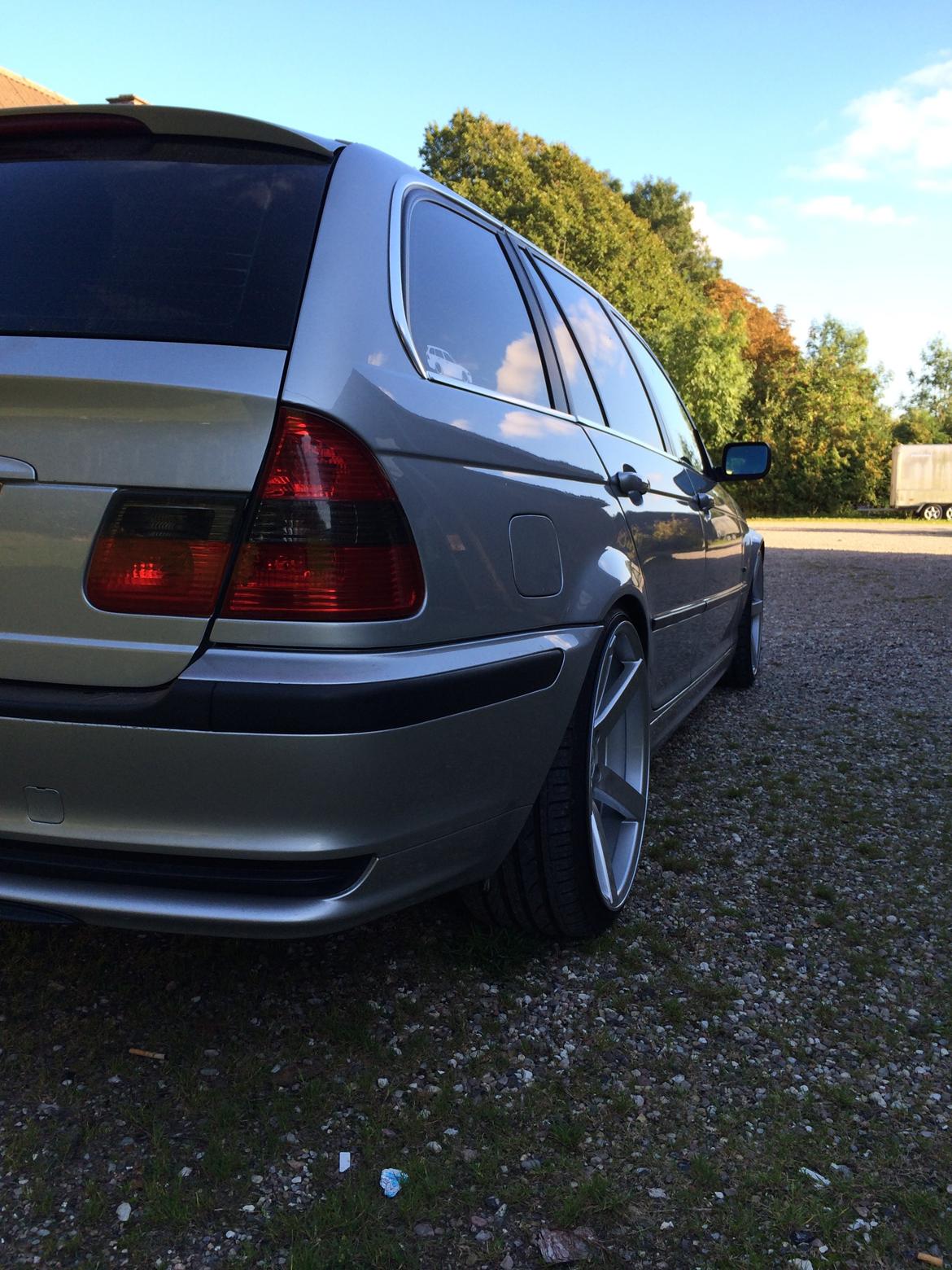 BMW 330D Touring billede 2