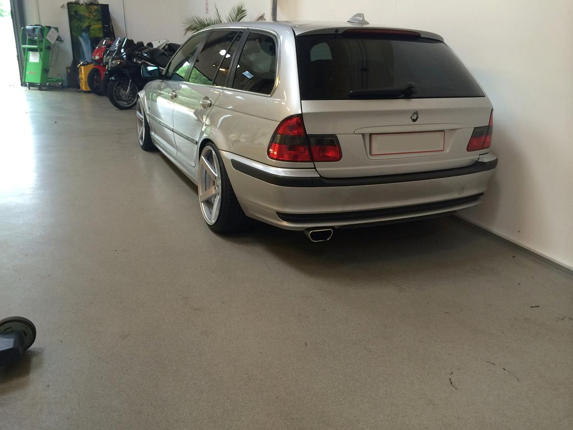 BMW 330D Touring billede 10