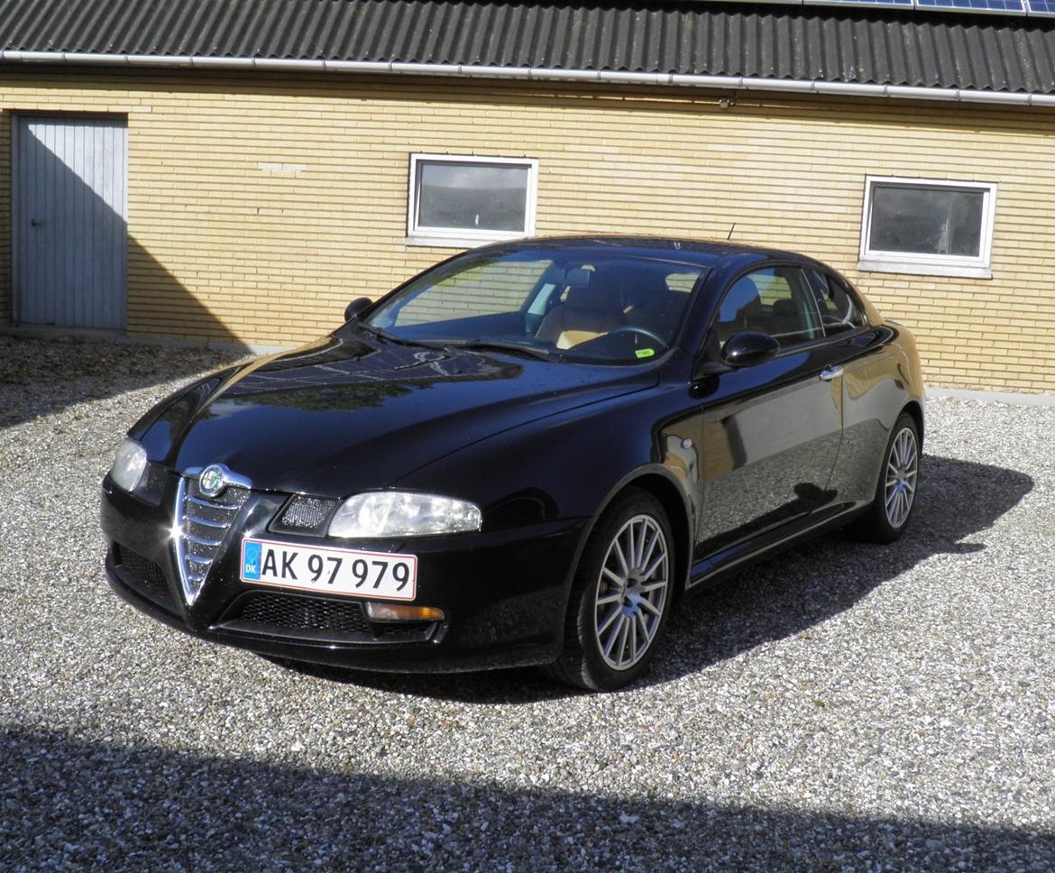 Alfa Romeo GT 3,2 V6 billede 1