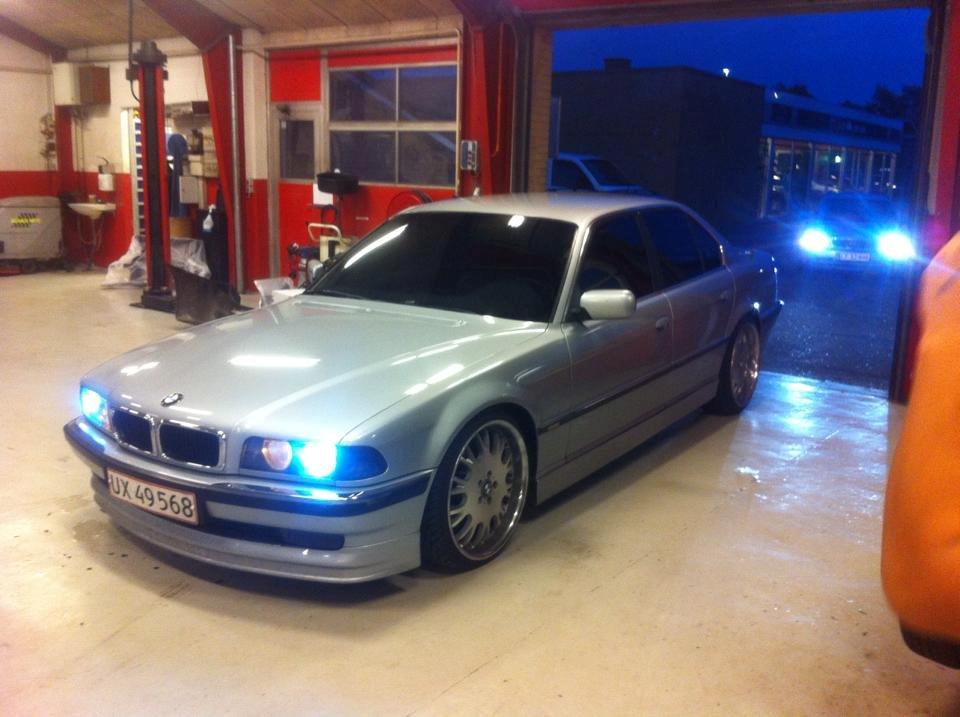 BMW 740i e38 billede 8