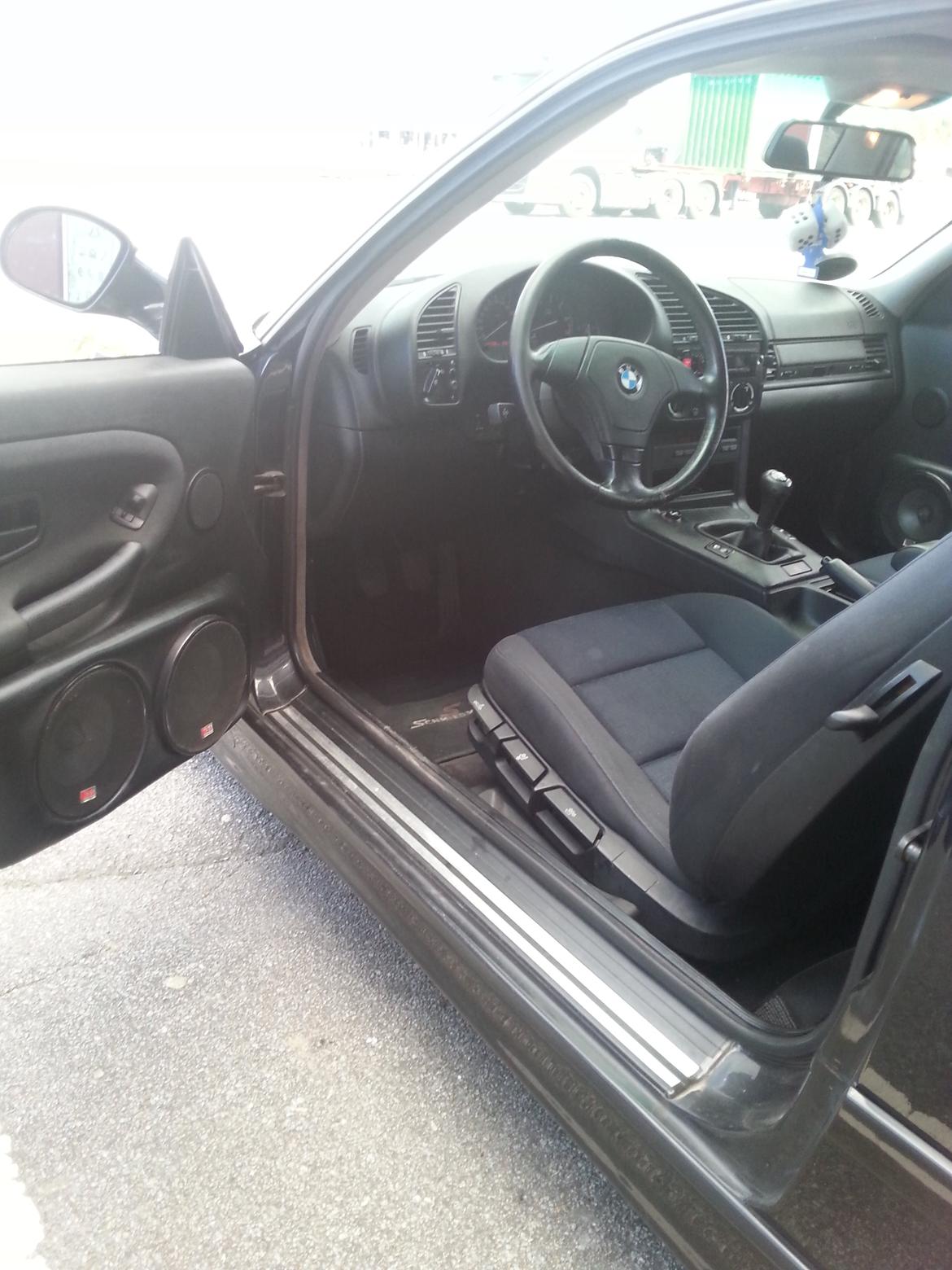 BMW 320i Coupé e36 Vanos billede 11