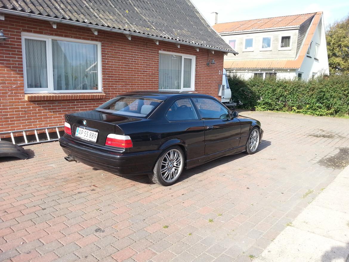 BMW 320i Coupé e36 Vanos billede 2