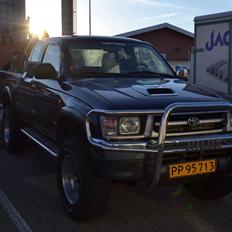 Toyota Hilux 2.4 TD(I)
