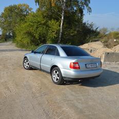 Audi A4 2,6 v6 sedan