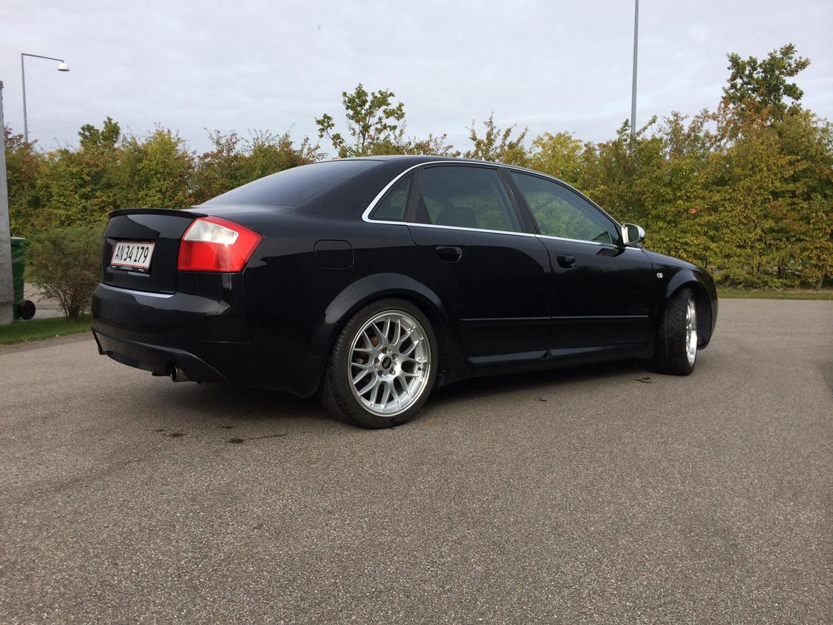 Audi A4 1,8T Limousine billede 3
