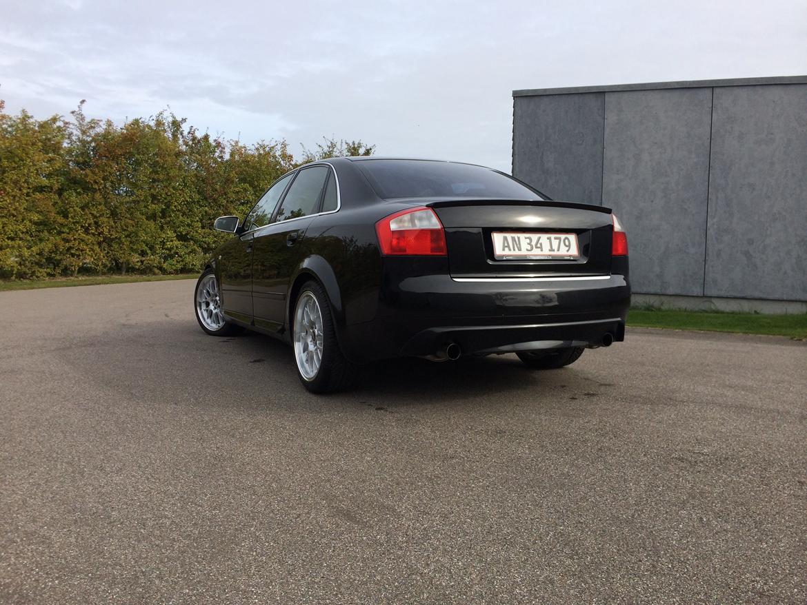 Audi A4 1,8T Limousine billede 4