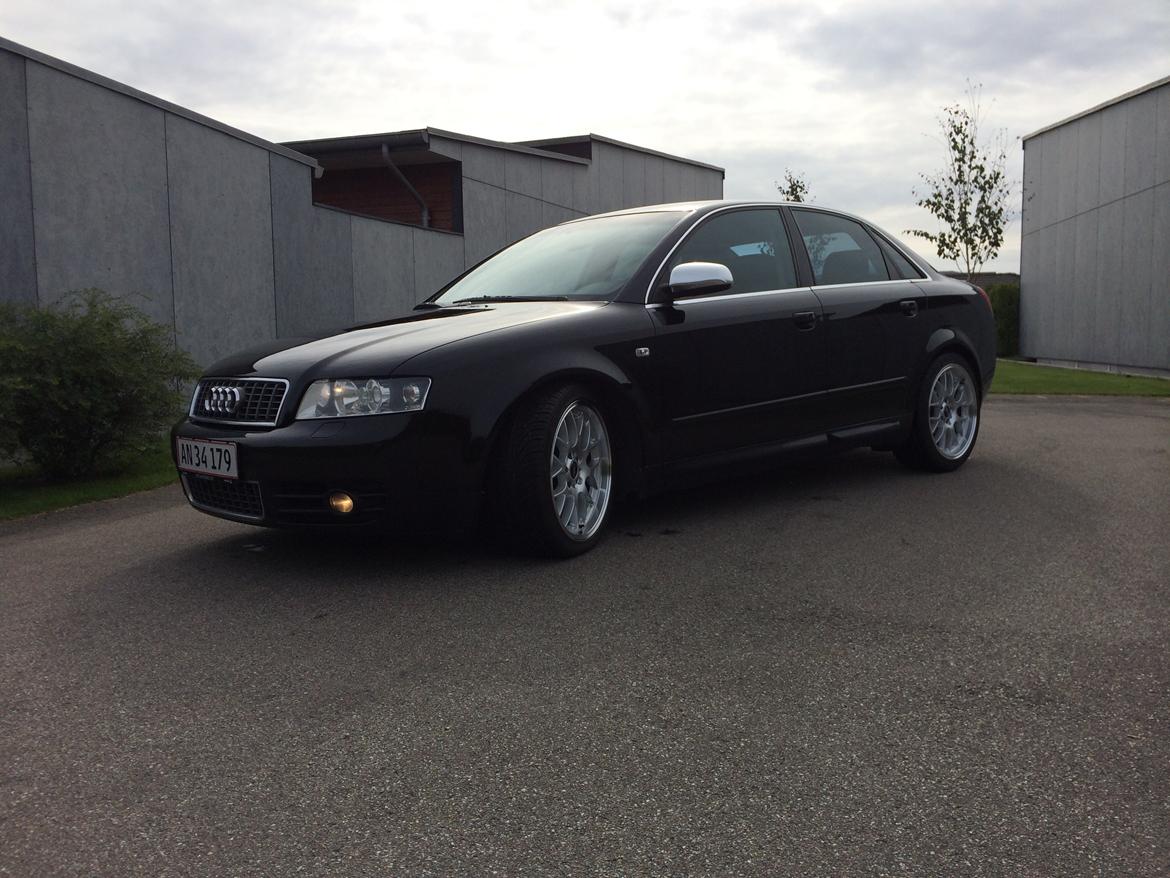 Audi A4 1,8T Limousine billede 1