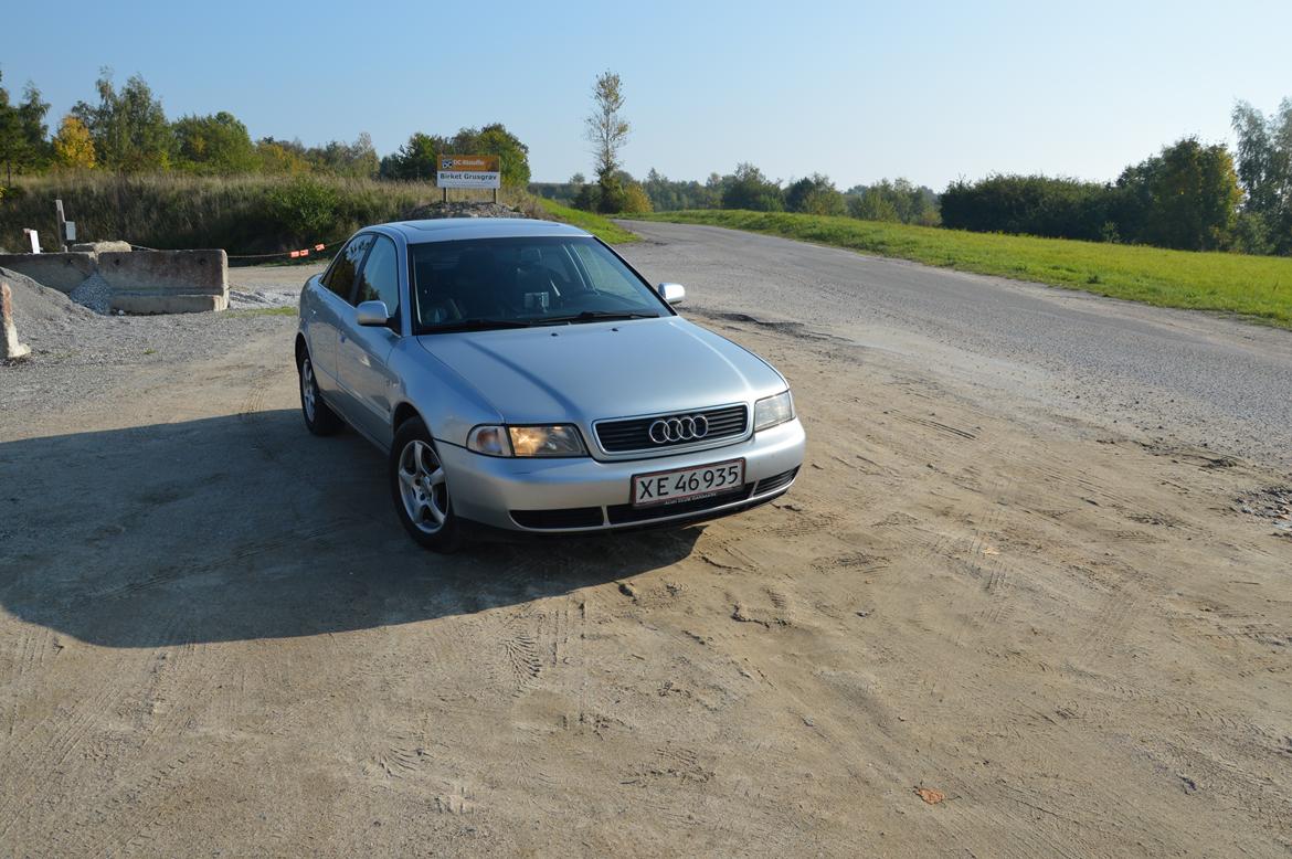 Audi A4 2,6 v6 sedan billede 4
