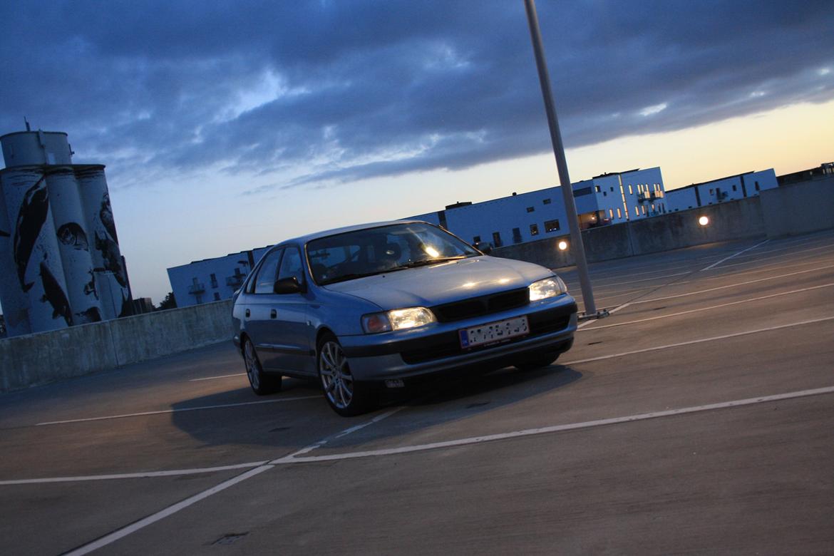 Toyota Carina E 1.6 SLI billede 9