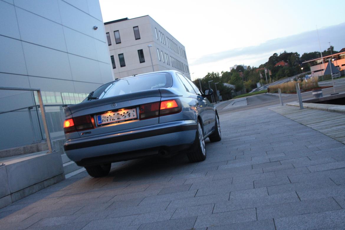 Toyota Carina E 1.6 SLI billede 23