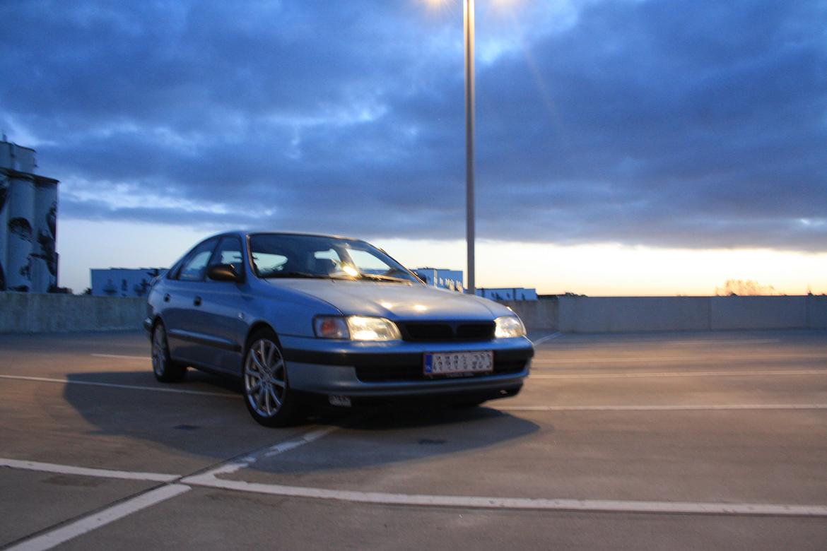 Toyota Carina E 1.6 SLI billede 25