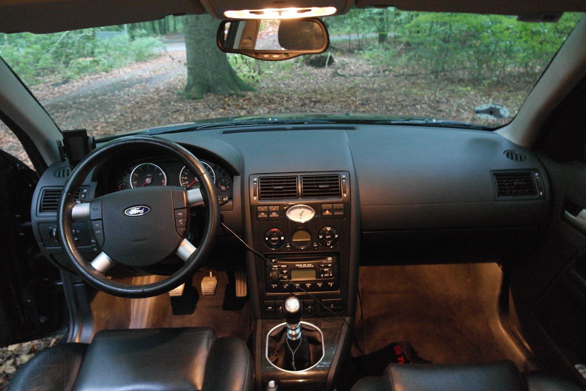 Ford Mondeo, Mk3, Ghia X billede 9