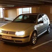 VW Golf 1,6 sr  8v