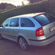 Skoda Octavia 2.0 TDI Elegance combi
