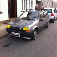 Renault 5