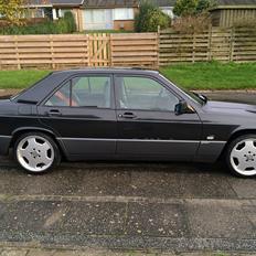 Mercedes Benz 190 E